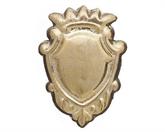 ORNAMENT LEAD FILLED BRASS ORNATE SHIELD LGE 25MM