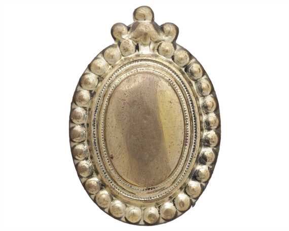 ORNAMENT LEAD FILLED BRASS OVAL BEADED EDGE 32MM