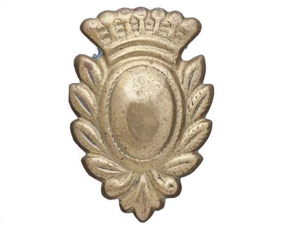 ORNAMENT LEAD FILLED BRASS BALL OVAL W LAUREL/CROWN 25MM