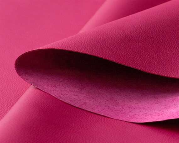 MUIRHEAD CAIRNGORM RASPBERRY CG012 UPHOLSTERY LEATHER FULL HIDE