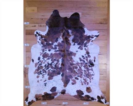 COWHIDE TOP QUALITY NATURAL COLOUR TRI COLOUR (rug pictured sent) Free Delivery!